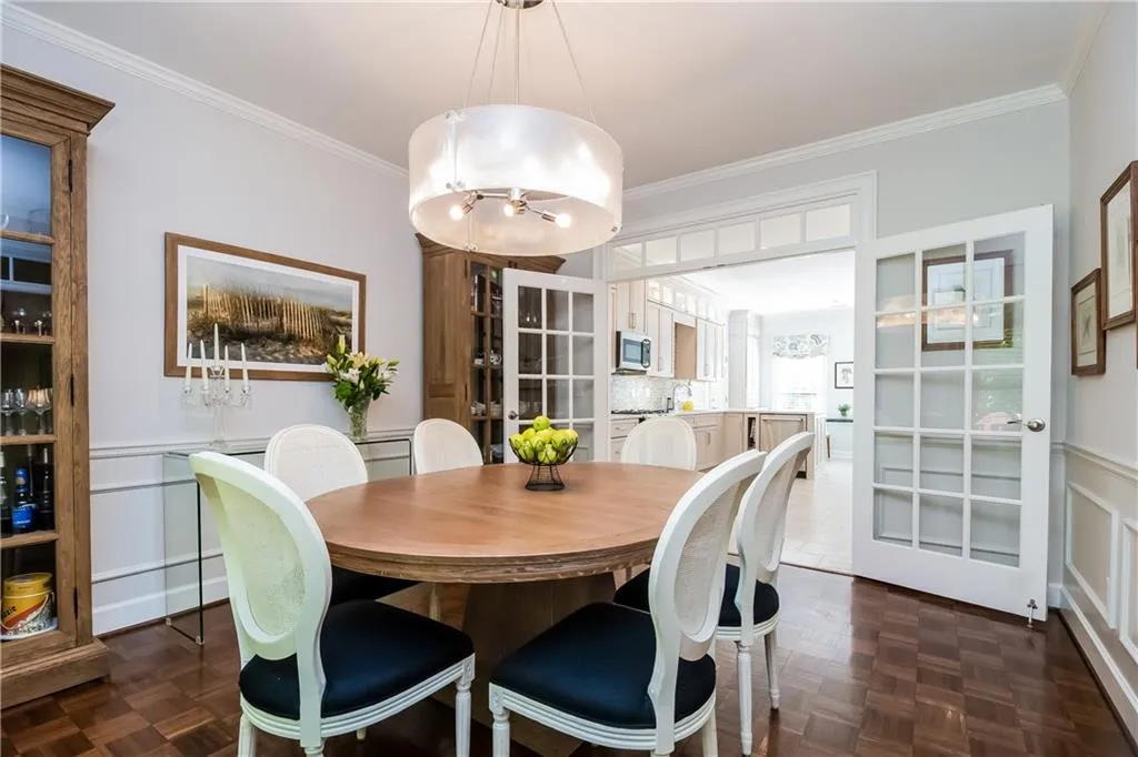 7155 Roswell Road Unit 59, Atlanta, Georgia 30328, 3 Bedrooms Bedrooms, ,2 BathroomsBathrooms,Residential,Sold,7155 Roswell Road Unit 59,6871952