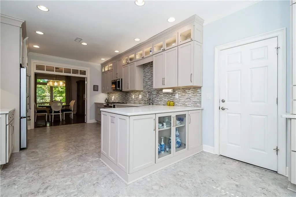 7155 Roswell Road Unit 59, Atlanta, Georgia 30328, 3 Bedrooms Bedrooms, ,2 BathroomsBathrooms,Residential,Sold,7155 Roswell Road Unit 59,6871952