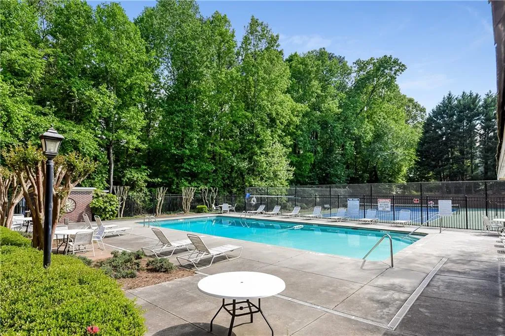 7155 Roswell Road Unit 59, Atlanta, Georgia 30328, 3 Bedrooms Bedrooms, ,2 BathroomsBathrooms,Residential,Sold,7155 Roswell Road Unit 59,6871952