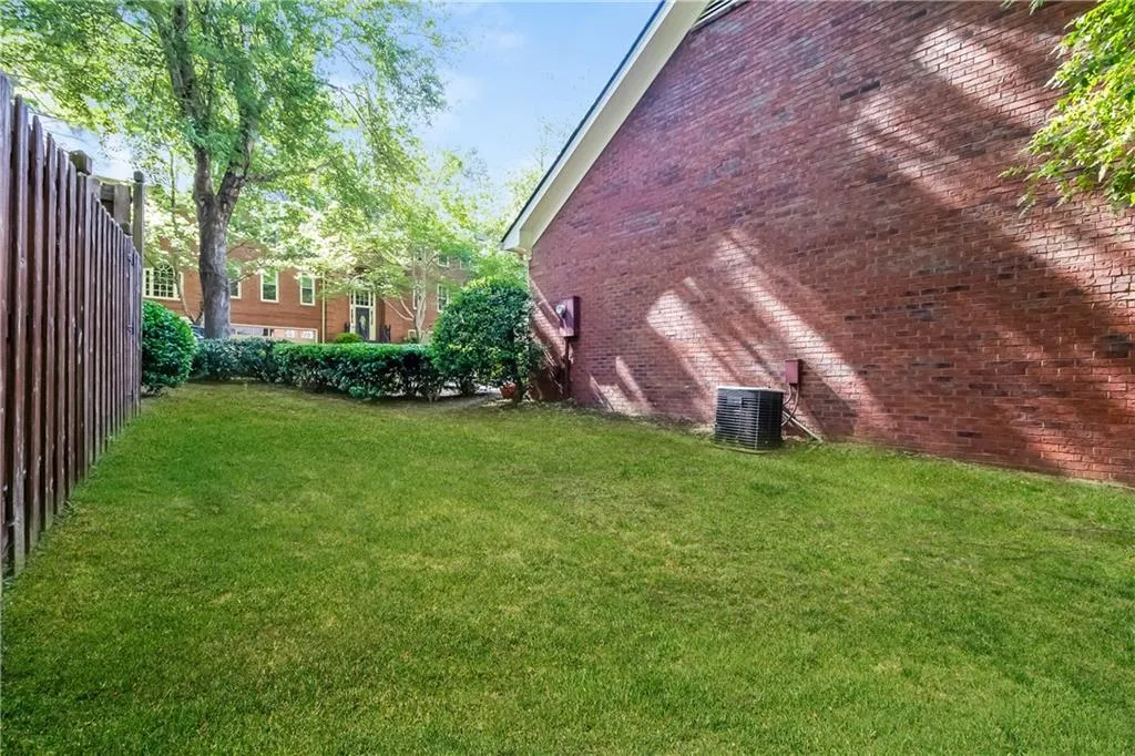 7155 Roswell Road Unit 59, Atlanta, Georgia 30328, 3 Bedrooms Bedrooms, ,2 BathroomsBathrooms,Residential,Sold,7155 Roswell Road Unit 59,6871952