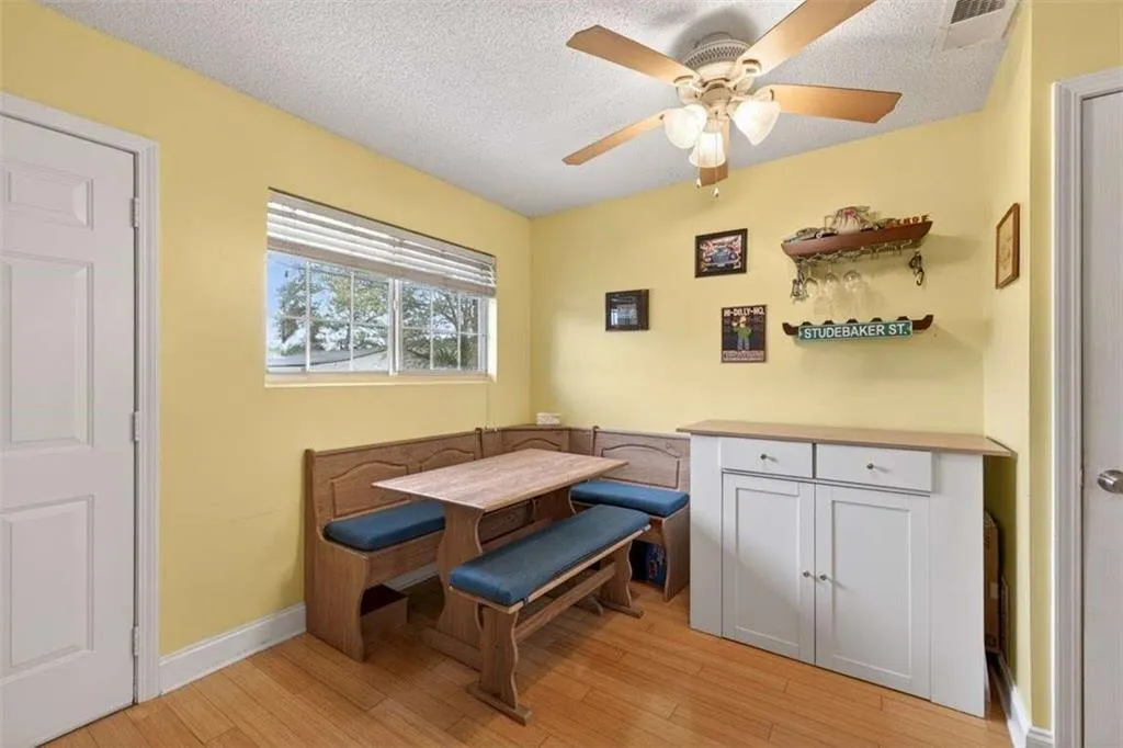 315 Hilderbrand Drive Unit B4, Sandy Springs, Georgia 30328, 2 Bedrooms Bedrooms, ,1 BathroomBathrooms,Residential,For Sale,315 Hilderbrand Drive Unit B4,7690408