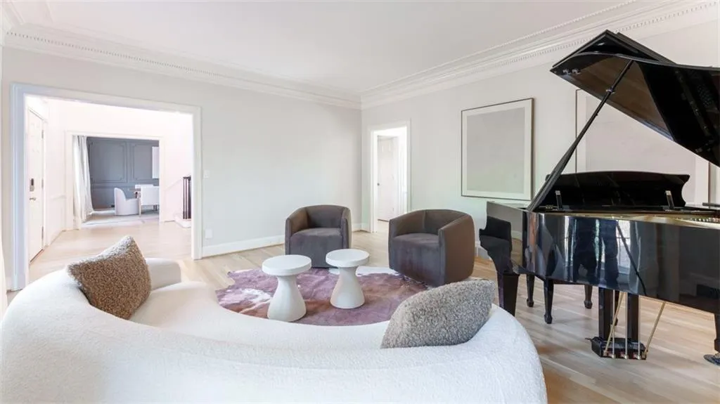 85 Cliffside Crossing, Atlanta, Georgia 30350, 4 Bedrooms Bedrooms, ,4 BathroomsBathrooms,Residential,Sold,85 Cliffside Crossing,7552390