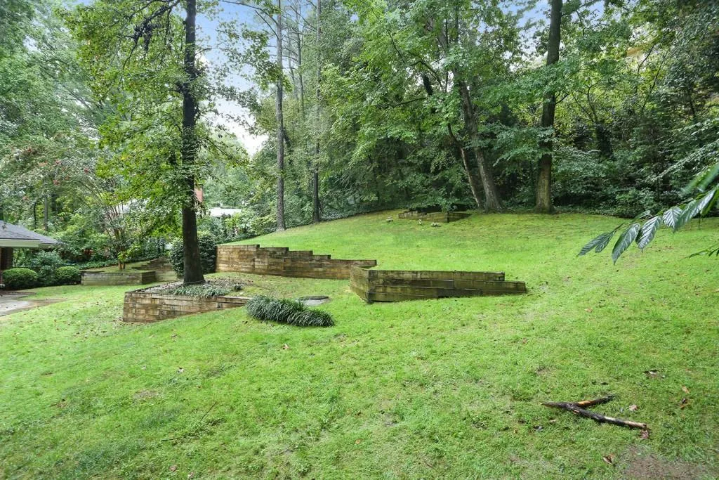 865 Starlight Drive Ne, Atlanta, Georgia 30342, 4 Bedrooms Bedrooms, ,2 BathroomsBathrooms,Residential,Sold,865 Starlight Drive Ne,5903572