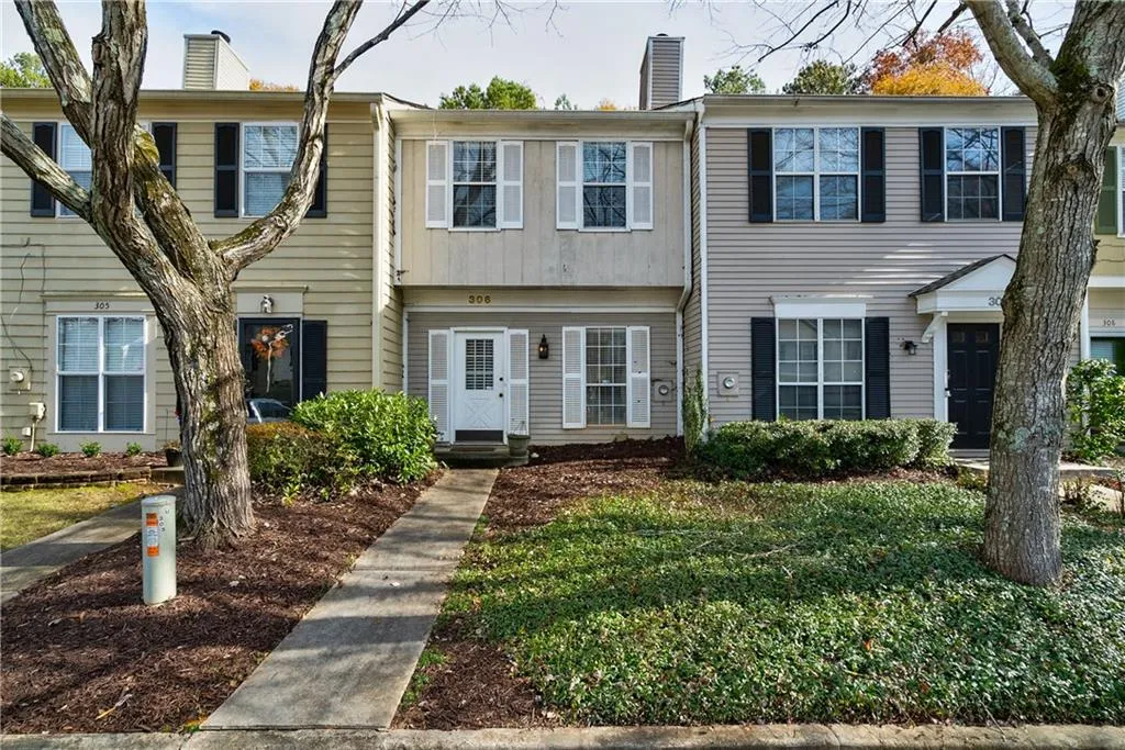 306 Wedgewood Way, Sandy Springs, Georgia 30350, 2 Bedrooms Bedrooms, ,2 BathroomsBathrooms,Residential,Sold,306 Wedgewood Way,6664077