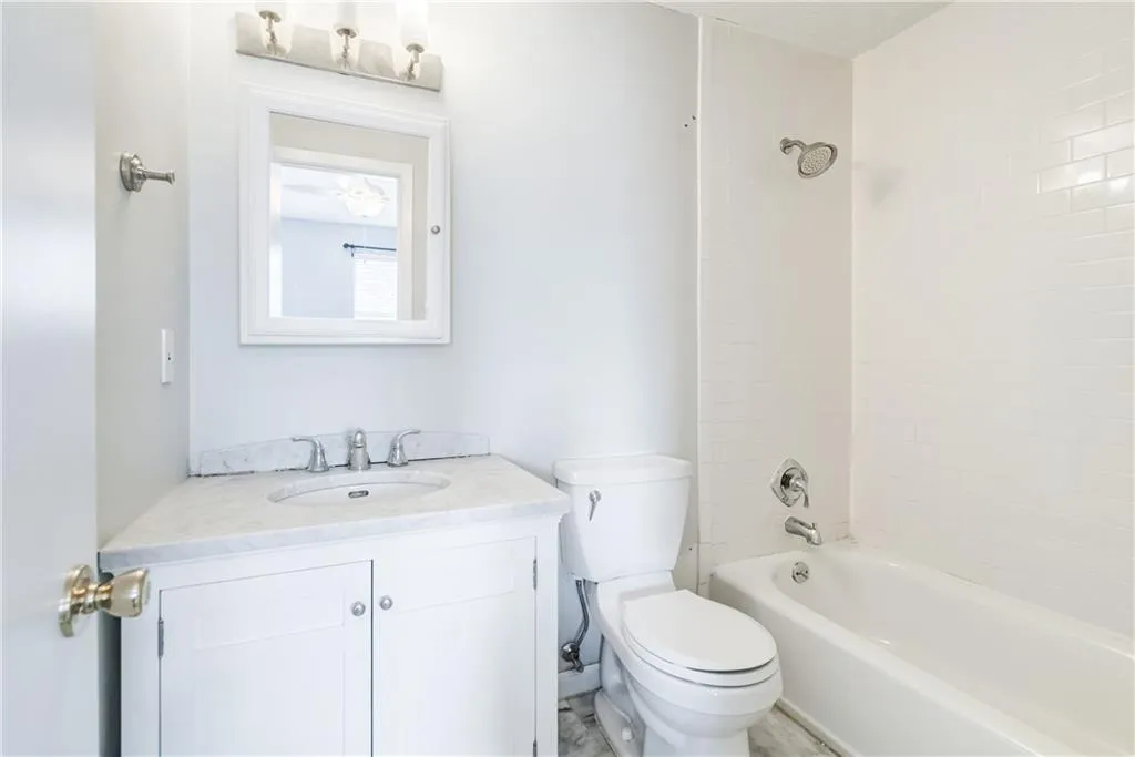 306 Wedgewood Way, Sandy Springs, Georgia 30350, 2 Bedrooms Bedrooms, ,2 BathroomsBathrooms,Residential,Sold,306 Wedgewood Way,6664077