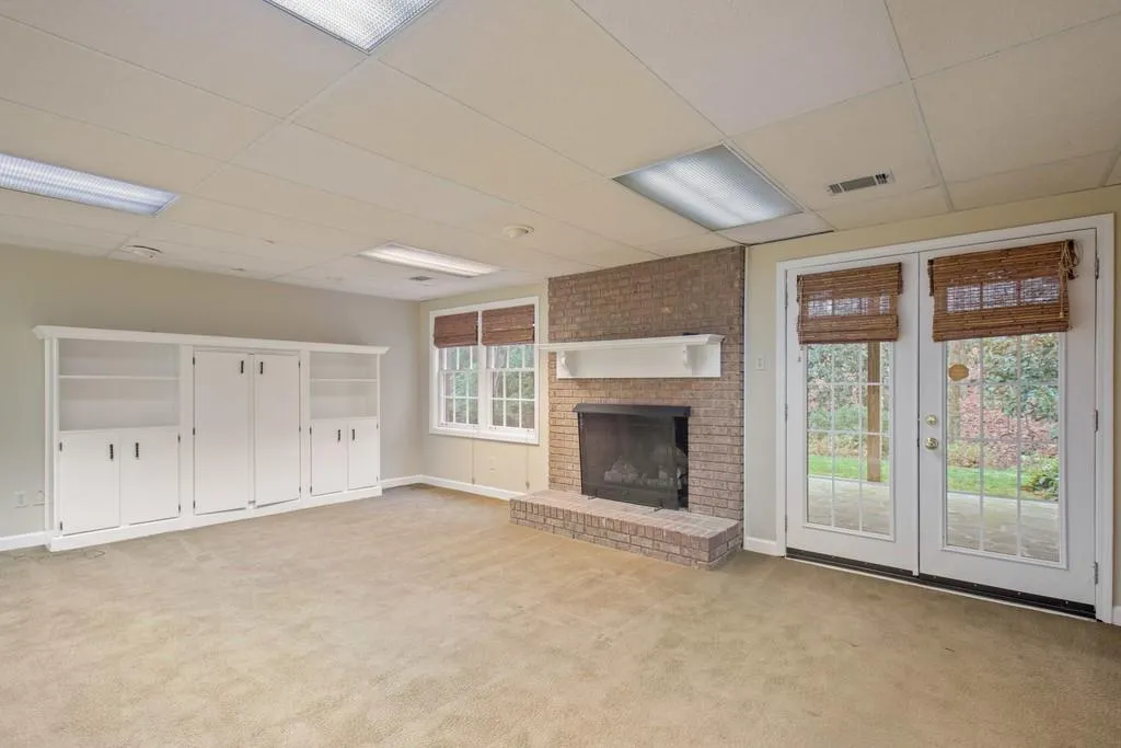 7380 Stoneykirk Close, Sandy Springs, Georgia 30350, 5 Bedrooms Bedrooms, ,3 BathroomsBathrooms,Residential,Sold,7380 Stoneykirk Close,6631770