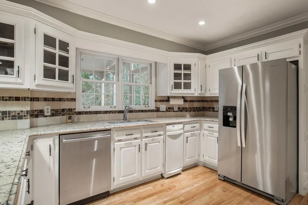 7380 Stoneykirk Close, Sandy Springs, Georgia 30350, 5 Bedrooms Bedrooms, ,3 BathroomsBathrooms,Residential,Sold,7380 Stoneykirk Close,6631770