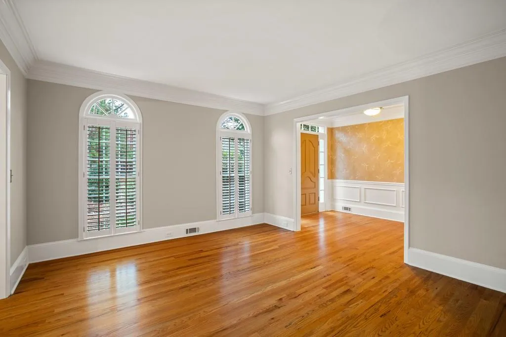 7380 Stoneykirk Close, Sandy Springs, Georgia 30350, 5 Bedrooms Bedrooms, ,3 BathroomsBathrooms,Residential,Sold,7380 Stoneykirk Close,6631770