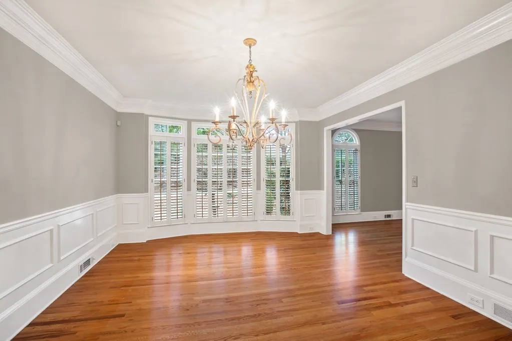 7380 Stoneykirk Close, Sandy Springs, Georgia 30350, 5 Bedrooms Bedrooms, ,3 BathroomsBathrooms,Residential,Sold,7380 Stoneykirk Close,6631770