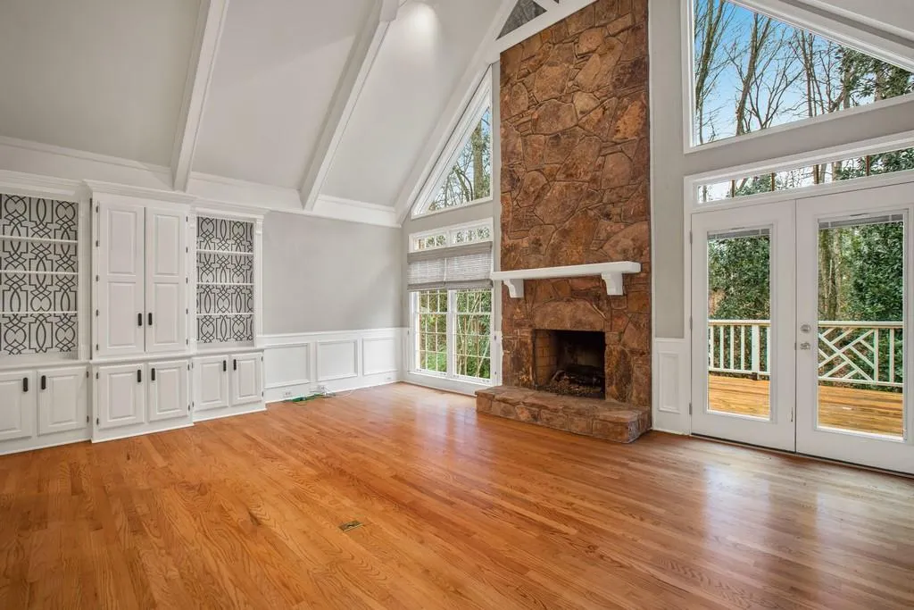7380 Stoneykirk Close, Sandy Springs, Georgia 30350, 5 Bedrooms Bedrooms, ,3 BathroomsBathrooms,Residential,Sold,7380 Stoneykirk Close,6631770