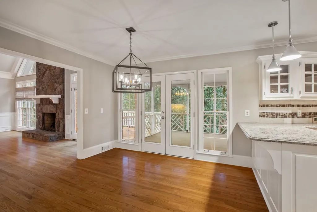 7380 Stoneykirk Close, Sandy Springs, Georgia 30350, 5 Bedrooms Bedrooms, ,3 BathroomsBathrooms,Residential,Sold,7380 Stoneykirk Close,6631770