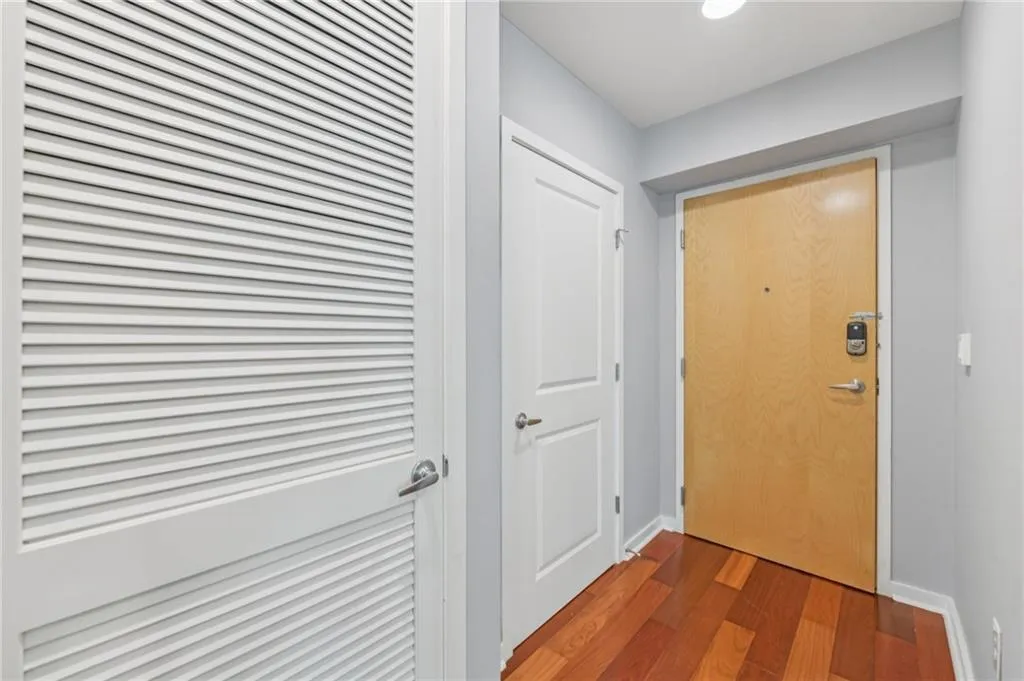 Entrance to unit/foyer