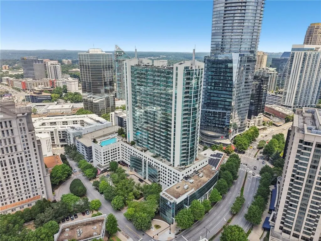 3324 Peachtree Road Ne Unit 1518, Atlanta, Georgia 30326, 2 Bedrooms Bedrooms, ,2 BathroomsBathrooms,Residential,For Sale,3324 Peachtree Road Ne Unit 1518,7626192