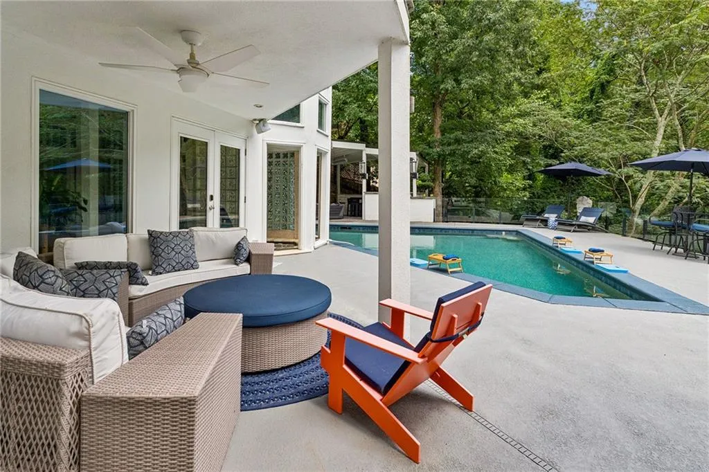 3906 Paces Ferry Road Nw, Atlanta, Georgia 30327, 6 Bedrooms Bedrooms, 0 ,6 BathroomsBathrooms,Residential,For Sale,3906 Paces Ferry Road Nw,7810432