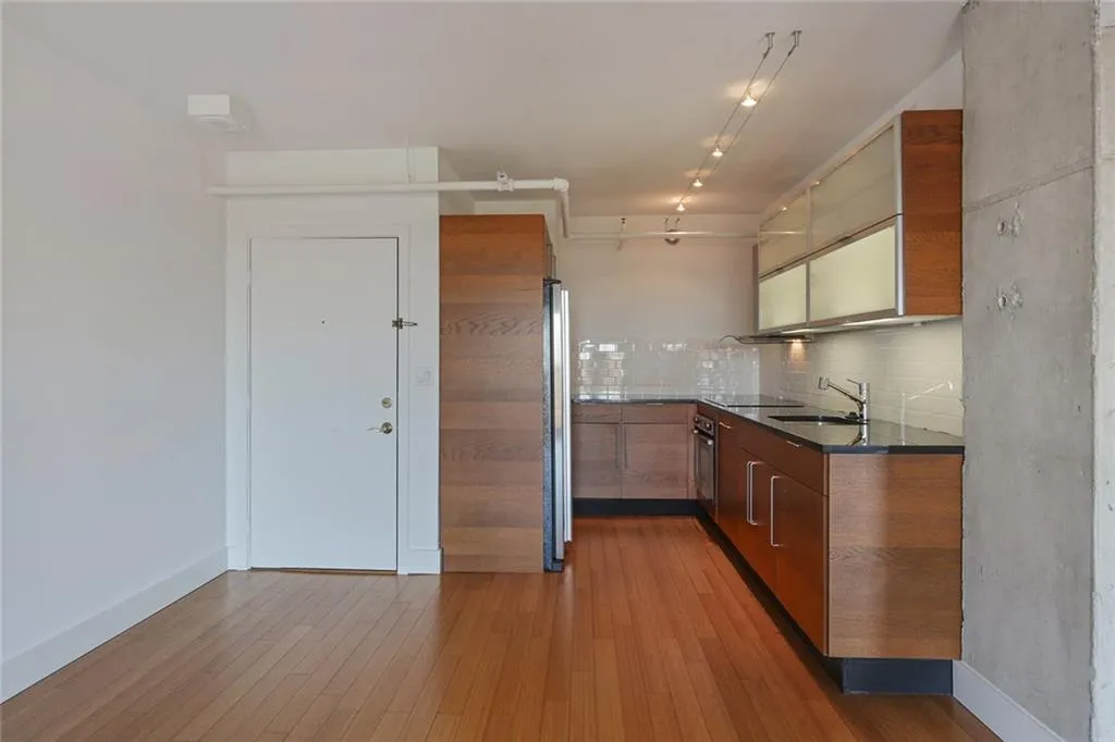 199 14th Street Ne Unit 2404, Atlanta, Georgia 30309, 1 Bedroom Bedrooms, ,1 BathroomBathrooms,Residential,Sold,199 14th Street Ne Unit 2404,6106494
