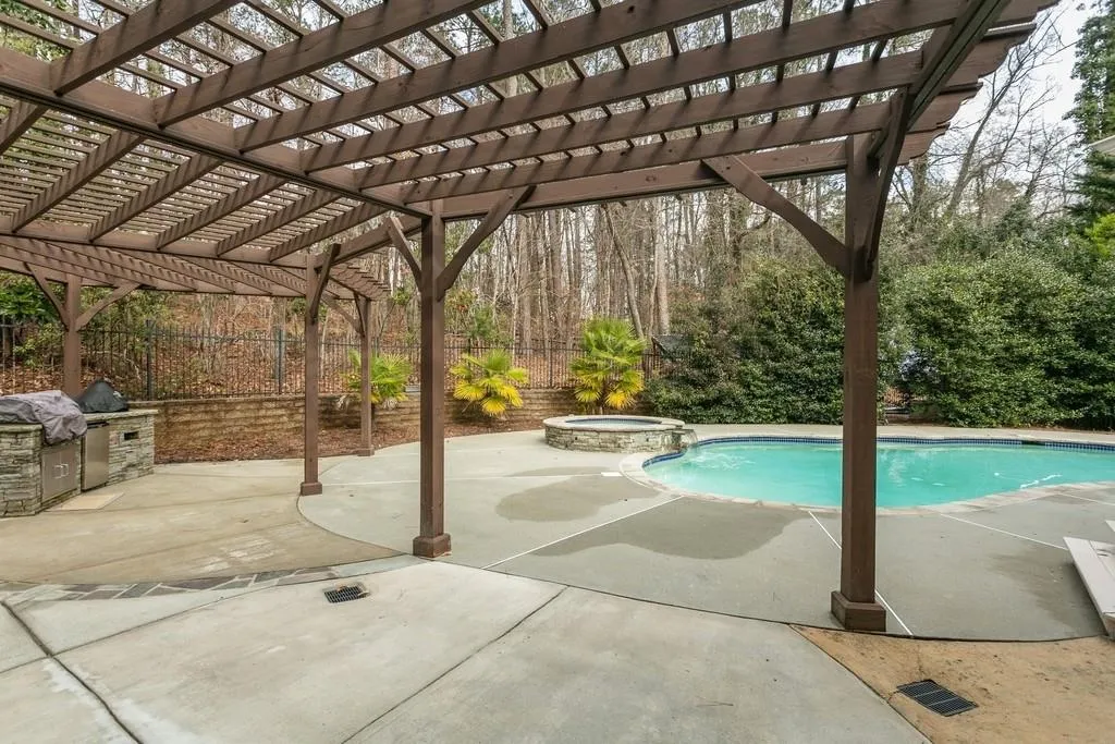 8340 Hewlett Road, Sandy Springs, Georgia 30350, 5 Bedrooms Bedrooms, ,4 BathroomsBathrooms,Residential,Sold,8340 Hewlett Road,6679944