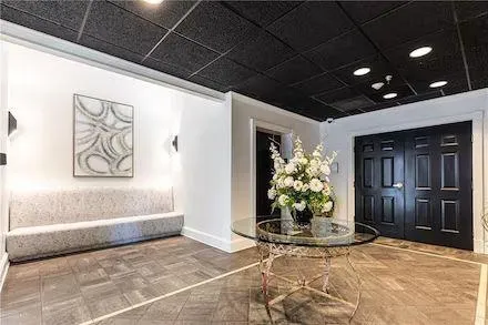 2499 Peachtree Road Ne Unit 108, Atlanta, Georgia 30305, 2 Bedrooms Bedrooms, ,2 BathroomsBathrooms,Residential,For Sale,2499 Peachtree Road Ne Unit 108,7579562