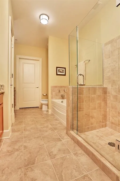 200 River Vista Drive Unit 735, Atlanta, Georgia 30339, 2 Bedrooms Bedrooms, ,2 BathroomsBathrooms,Residential,Sold,200 River Vista Drive Unit 735,5664658