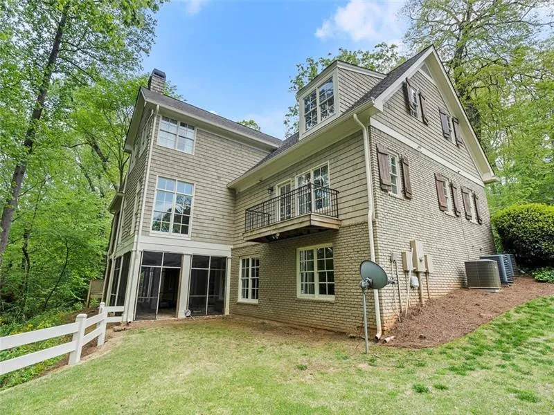 920 Starlight Drive, Sandy Springs, Georgia 30342, 5 Bedrooms Bedrooms, ,4 BathroomsBathrooms,Residential,Sold,920 Starlight Drive,7053119