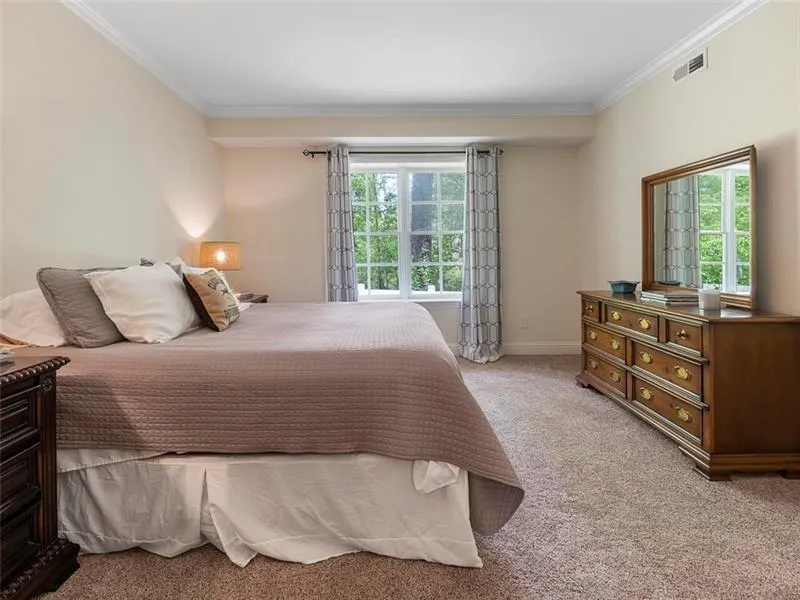 920 Starlight Drive, Sandy Springs, Georgia 30342, 5 Bedrooms Bedrooms, ,4 BathroomsBathrooms,Residential,Sold,920 Starlight Drive,7053119