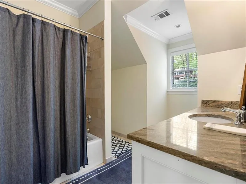 920 Starlight Drive, Sandy Springs, Georgia 30342, 5 Bedrooms Bedrooms, ,4 BathroomsBathrooms,Residential,Sold,920 Starlight Drive,7053119