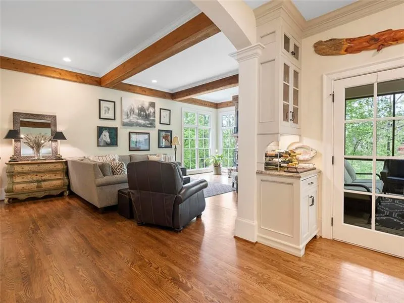 920 Starlight Drive, Sandy Springs, Georgia 30342, 5 Bedrooms Bedrooms, ,4 BathroomsBathrooms,Residential,Sold,920 Starlight Drive,7053119
