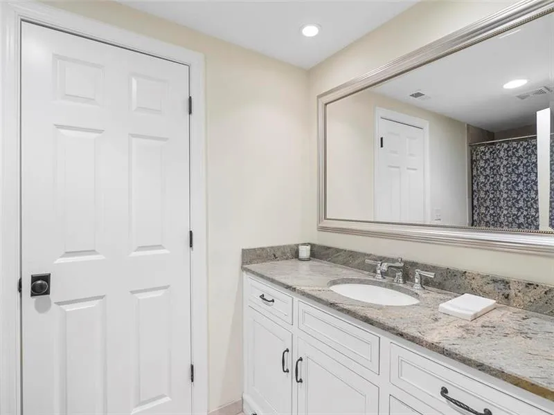 920 Starlight Drive, Sandy Springs, Georgia 30342, 5 Bedrooms Bedrooms, ,4 BathroomsBathrooms,Residential,Sold,920 Starlight Drive,7053119