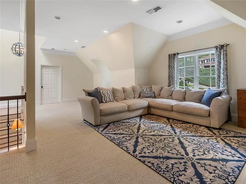 920 Starlight Drive, Sandy Springs, Georgia 30342, 5 Bedrooms Bedrooms, ,4 BathroomsBathrooms,Residential,Sold,920 Starlight Drive,7053119