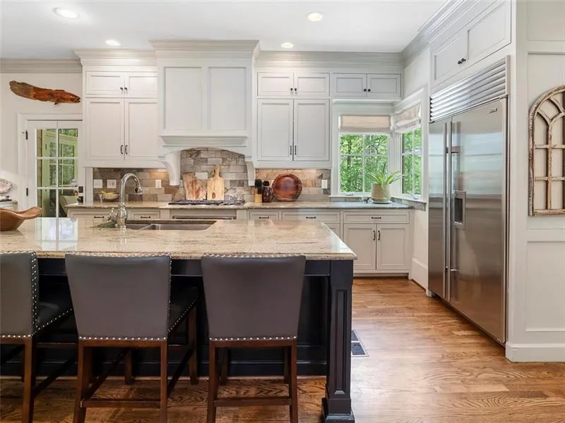 920 Starlight Drive, Sandy Springs, Georgia 30342, 5 Bedrooms Bedrooms, ,4 BathroomsBathrooms,Residential,Sold,920 Starlight Drive,7053119