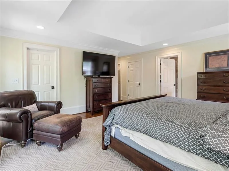 920 Starlight Drive, Sandy Springs, Georgia 30342, 5 Bedrooms Bedrooms, ,4 BathroomsBathrooms,Residential,Sold,920 Starlight Drive,7053119