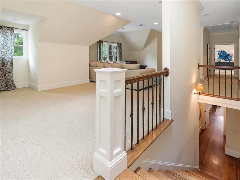 920 Starlight Drive, Sandy Springs, Georgia 30342, 5 Bedrooms Bedrooms, ,4 BathroomsBathrooms,Residential,Sold,920 Starlight Drive,7053119