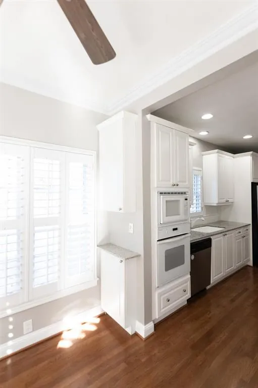 107 Brickstone Drive, Sandy Springs, Georgia 30339, 4 Bedrooms Bedrooms, ,3 BathroomsBathrooms,Residential,Sold,107 Brickstone Drive,6676881