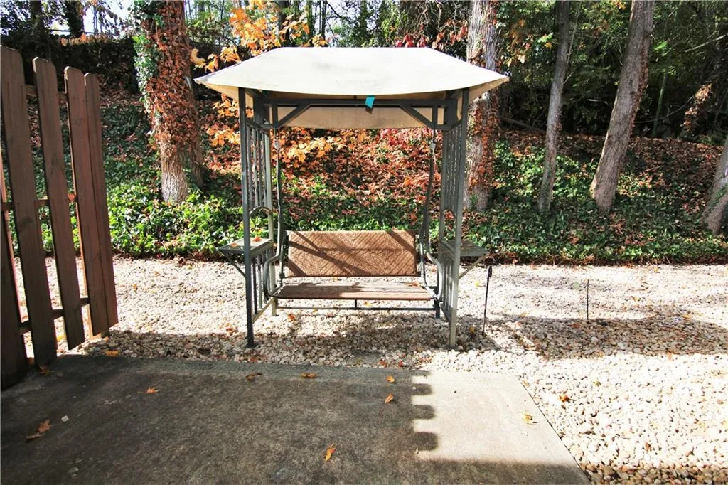 1302 Brighton Point Unit 1302, Sandy Springs, Georgia 30328, 3 Bedrooms Bedrooms, ,2 BathroomsBathrooms,Residential,Sold,1302 Brighton Point Unit 1302,5772744