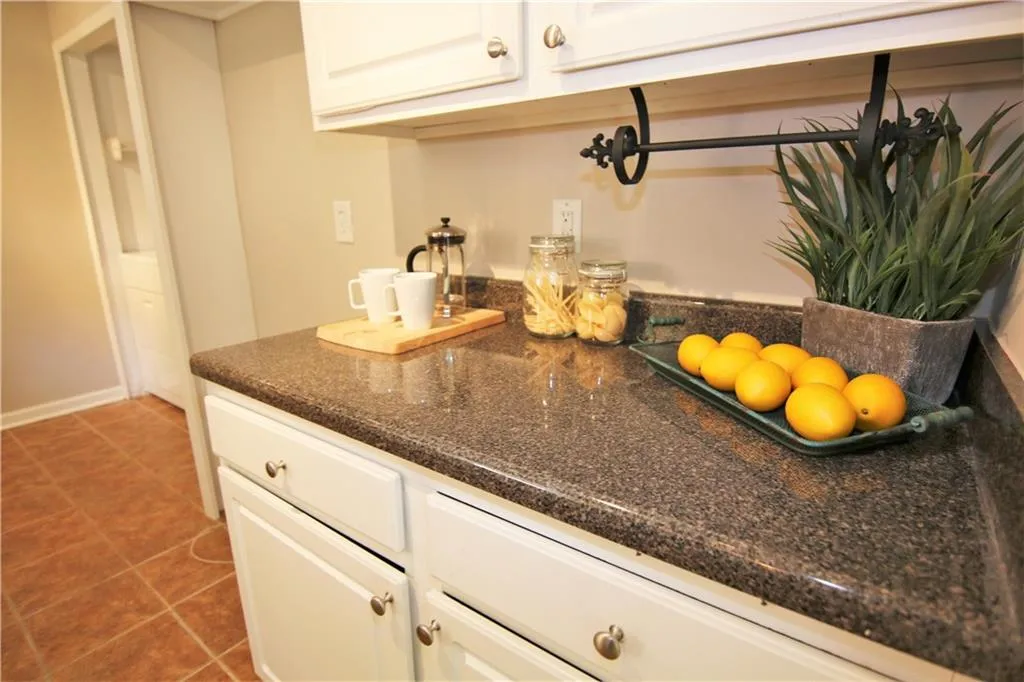 1302 Brighton Point Unit 1302, Sandy Springs, Georgia 30328, 3 Bedrooms Bedrooms, ,2 BathroomsBathrooms,Residential,Sold,1302 Brighton Point Unit 1302,5772744