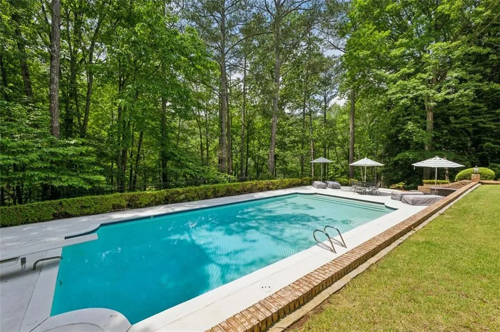 8925 Huntcliff Lake Court, Atlanta, Georgia 30350, 5 Bedrooms Bedrooms, ,3 BathroomsBathrooms,Residential,Sold,8925 Huntcliff Lake Court,7559981