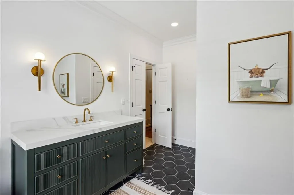 8925 Huntcliff Lake Court, Atlanta, Georgia 30350, 5 Bedrooms Bedrooms, ,3 BathroomsBathrooms,Residential,Sold,8925 Huntcliff Lake Court,7559981