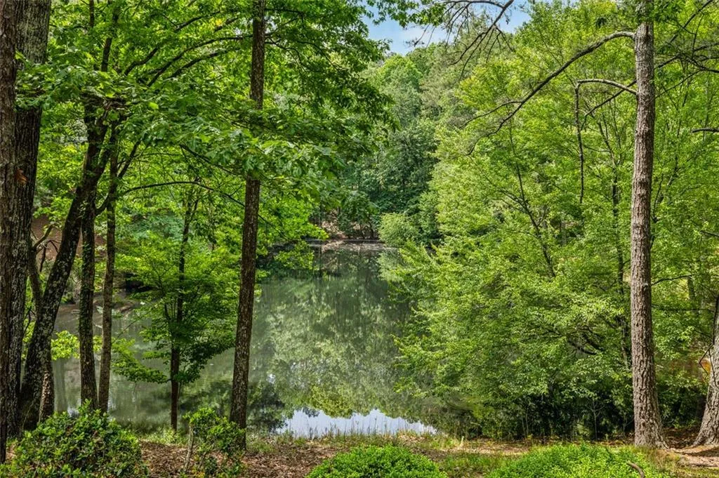 8925 Huntcliff Lake Court, Atlanta, Georgia 30350, 5 Bedrooms Bedrooms, ,3 BathroomsBathrooms,Residential,Sold,8925 Huntcliff Lake Court,7559981