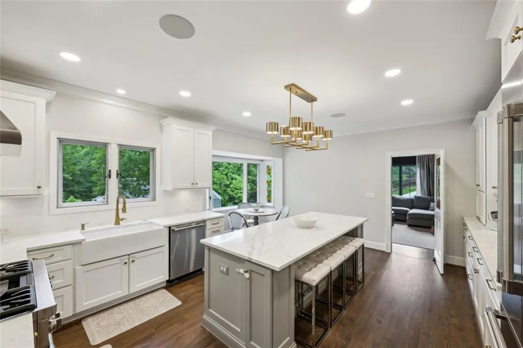 8925 Huntcliff Lake Court, Atlanta, Georgia 30350, 5 Bedrooms Bedrooms, ,3 BathroomsBathrooms,Residential,Sold,8925 Huntcliff Lake Court,7559981