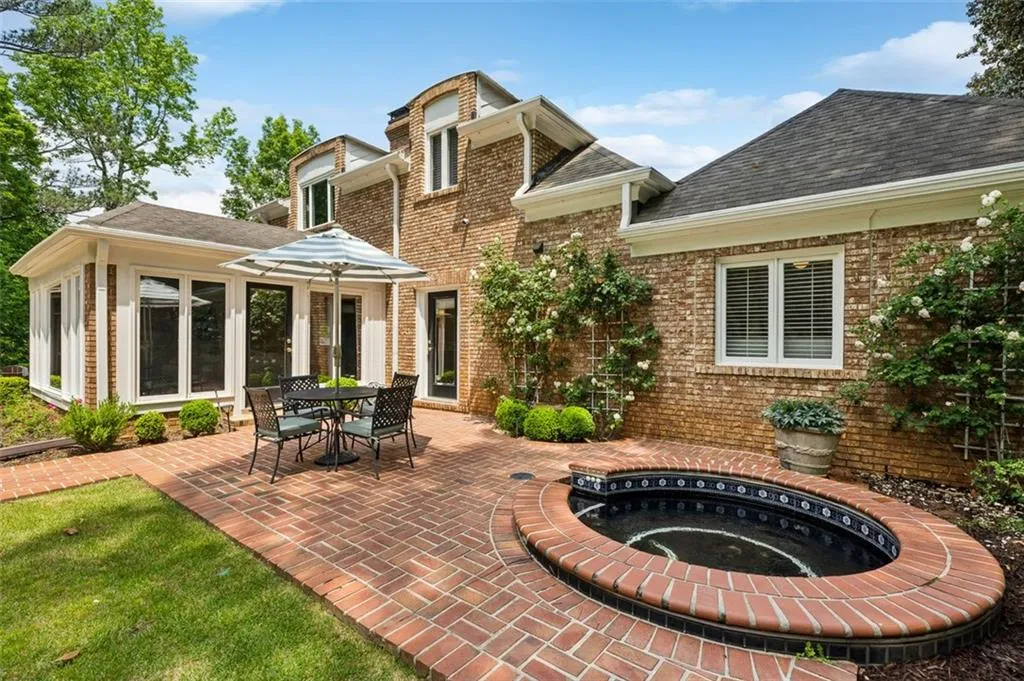 8925 Huntcliff Lake Court, Atlanta, Georgia 30350, 5 Bedrooms Bedrooms, ,3 BathroomsBathrooms,Residential,Sold,8925 Huntcliff Lake Court,7559981