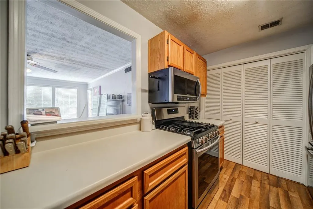 304 Gettysburg Place, Sandy Springs, Georgia 30350, 2 Bedrooms Bedrooms, ,2 BathroomsBathrooms,Residential,Sold,304 Gettysburg Place,7112761