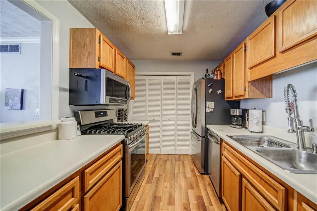 304 Gettysburg Place, Sandy Springs, Georgia 30350, 2 Bedrooms Bedrooms, ,2 BathroomsBathrooms,Residential,Sold,304 Gettysburg Place,7112761