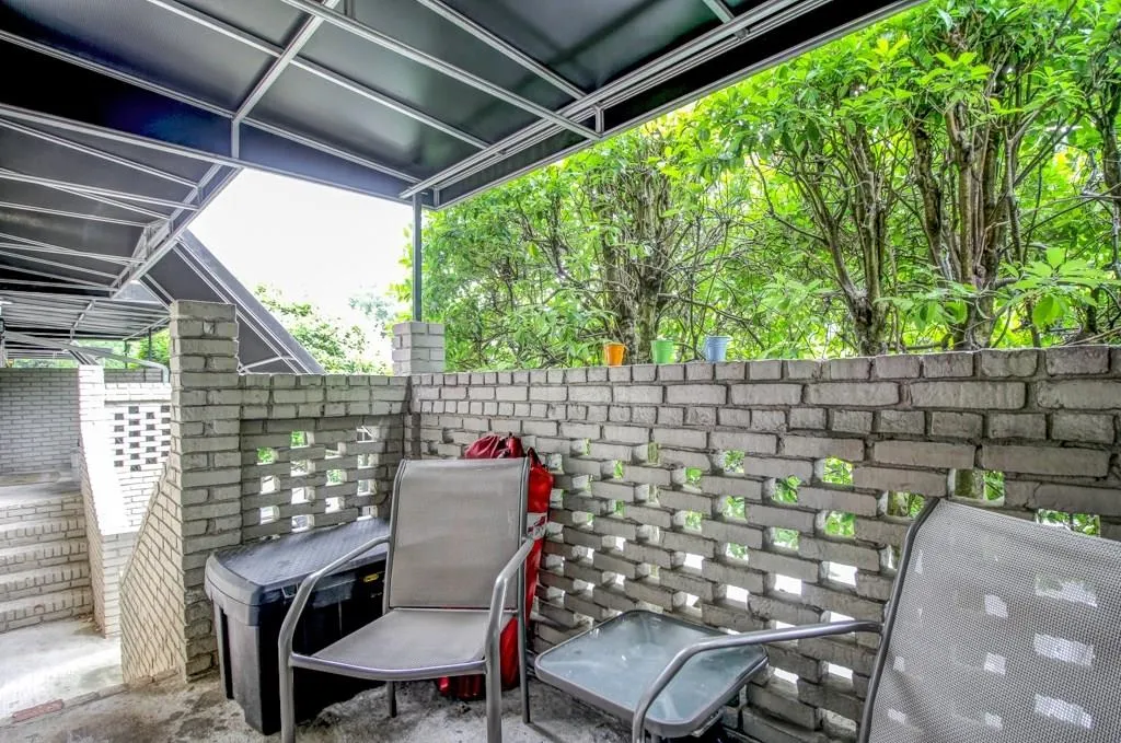 6940 Roswell Road Unit 1d, Atlanta, Georgia 30328, 2 Bedrooms Bedrooms, ,1 BathroomBathrooms,Residential,Sold,6940 Roswell Road Unit 1d,5560042