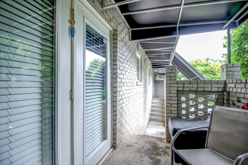 6940 Roswell Road Unit 1d, Atlanta, Georgia 30328, 2 Bedrooms Bedrooms, ,1 BathroomBathrooms,Residential,Sold,6940 Roswell Road Unit 1d,5560042