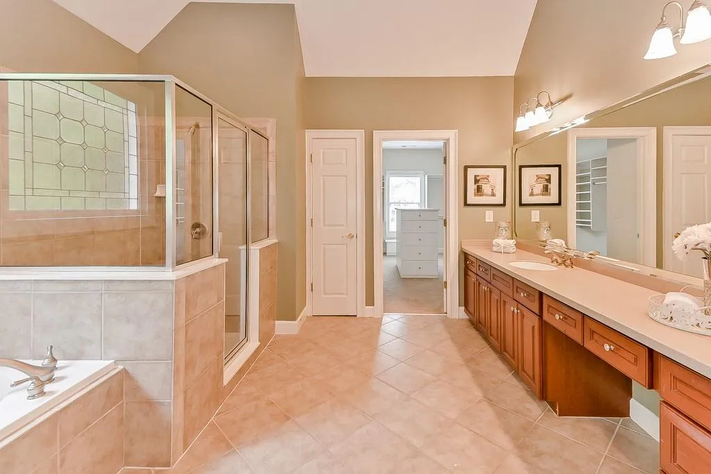 710 Trowgate Court, Sandy Springs, Georgia 30350, 5 Bedrooms Bedrooms, ,4 BathroomsBathrooms,Residential,Sold,710 Trowgate Court,6515042