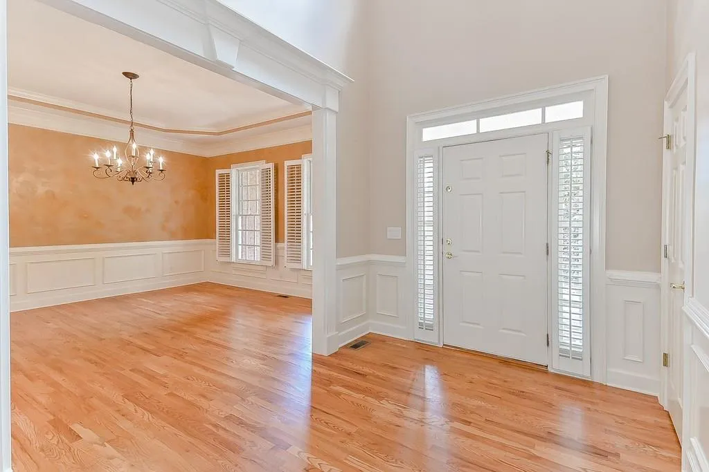 710 Trowgate Court, Sandy Springs, Georgia 30350, 5 Bedrooms Bedrooms, ,4 BathroomsBathrooms,Residential,Sold,710 Trowgate Court,6515042