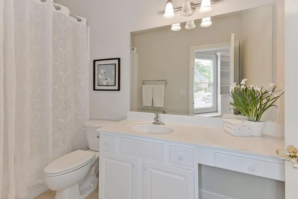 710 Trowgate Court, Sandy Springs, Georgia 30350, 5 Bedrooms Bedrooms, ,4 BathroomsBathrooms,Residential,Sold,710 Trowgate Court,6515042