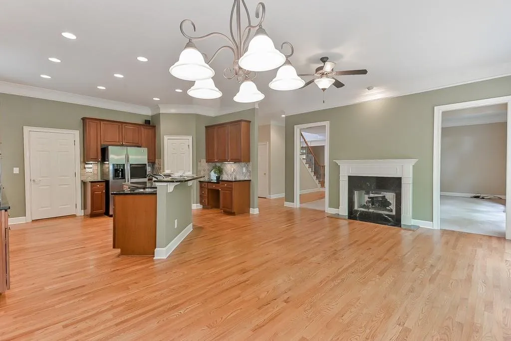 710 Trowgate Court, Sandy Springs, Georgia 30350, 5 Bedrooms Bedrooms, ,4 BathroomsBathrooms,Residential,Sold,710 Trowgate Court,6515042