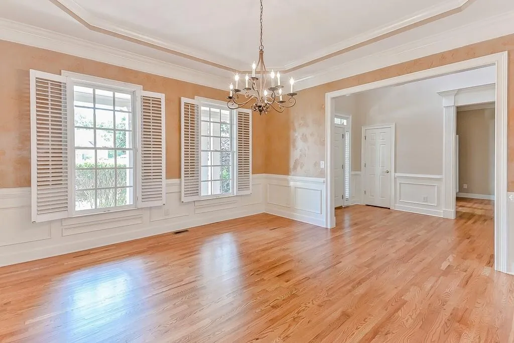 710 Trowgate Court, Sandy Springs, Georgia 30350, 5 Bedrooms Bedrooms, ,4 BathroomsBathrooms,Residential,Sold,710 Trowgate Court,6515042