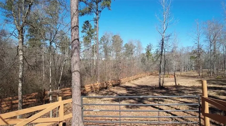 725 Old Jackson Rd, Mcdonough, Georgia 30252