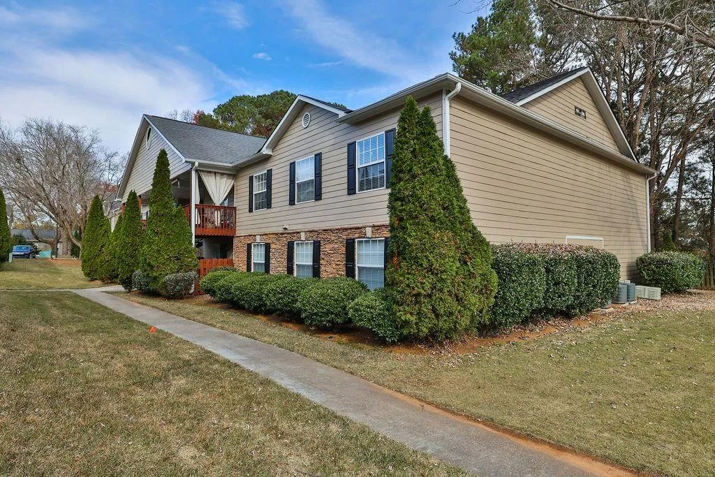 501 Brighton Point Unit 501, Atlanta, Georgia 30328, 3 Bedrooms Bedrooms, ,2 BathroomsBathrooms,Residential,Sold,501 Brighton Point Unit 501,6974758